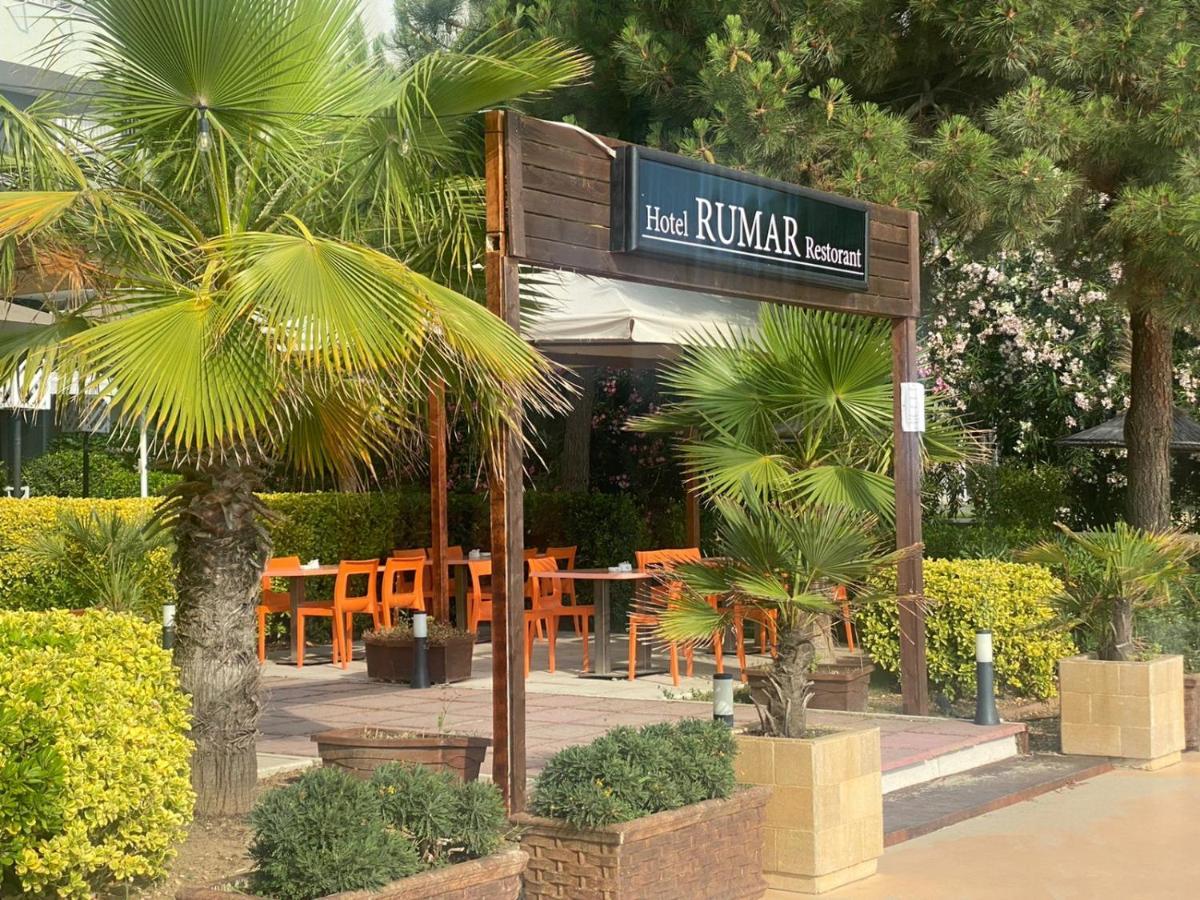 Rumar Hotel Durrës Exteriör bild
